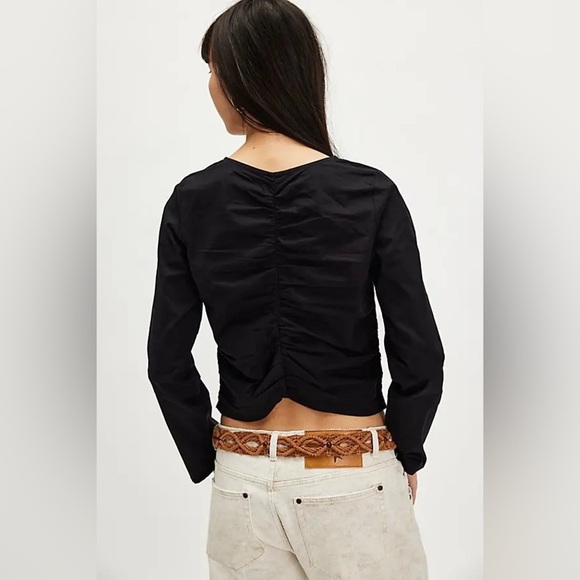 NWOT Free People Kaia Longe Sleeve Black Top Button Front Keyhole Opening - Picture 4 of 6